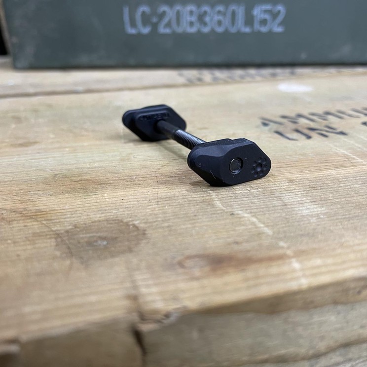 Arisaka Zero Retention Clamp For 5.56 MCX Virtus MLOK Handguard Arisaka Zero Retention Clamp For 5.56 MCX Virtus MLOK Handguard